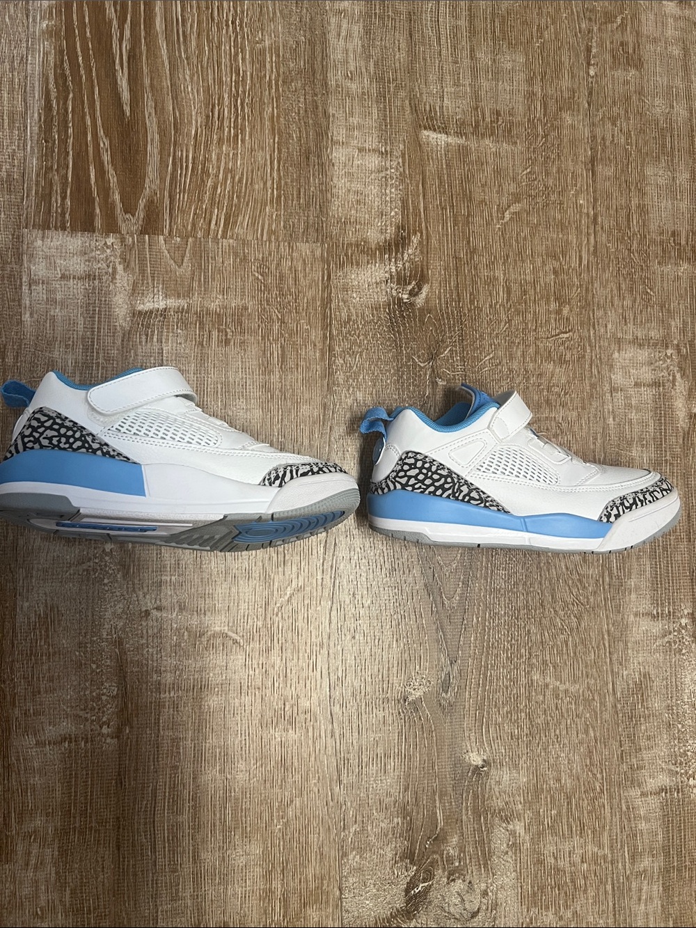 Jordan Spizike Low Sneakers size 1.5Y - Picture 5 of 6